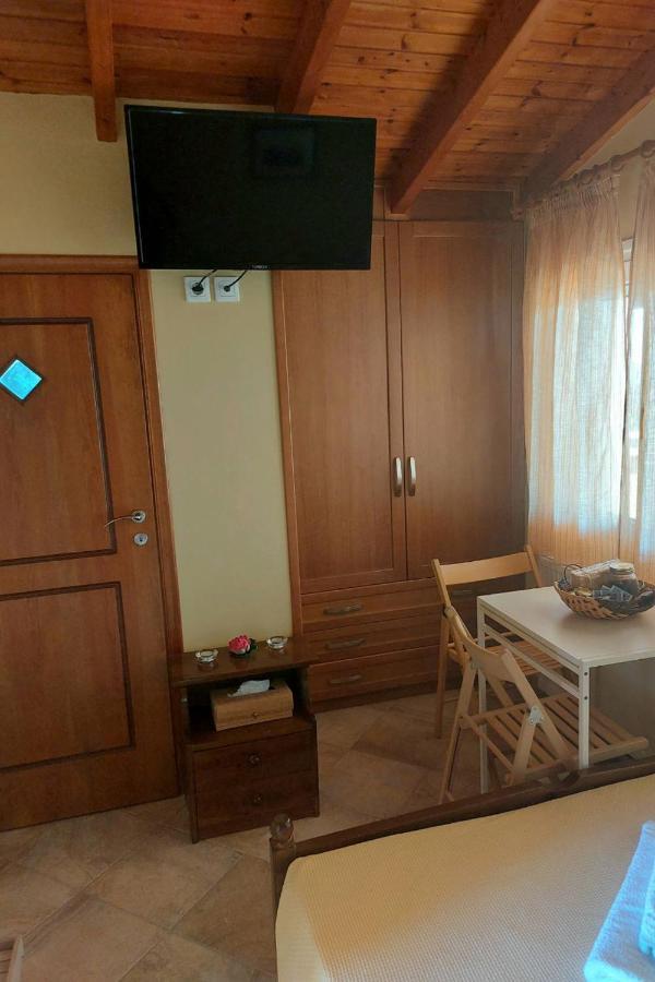 En Zar Ξυλόκαστρο Appartement Ano Kamarion Buitenkant foto